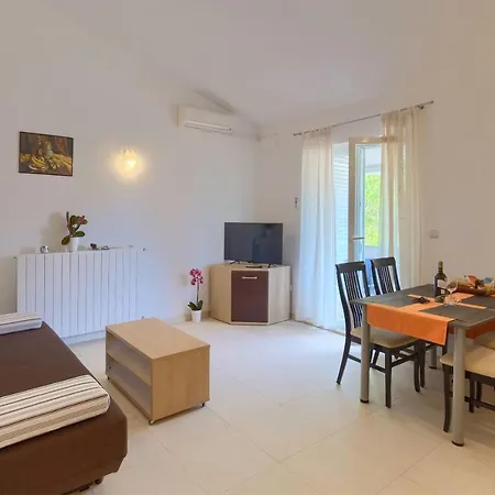 Apartments Boris Fažana Zewnętrze zdjęcie