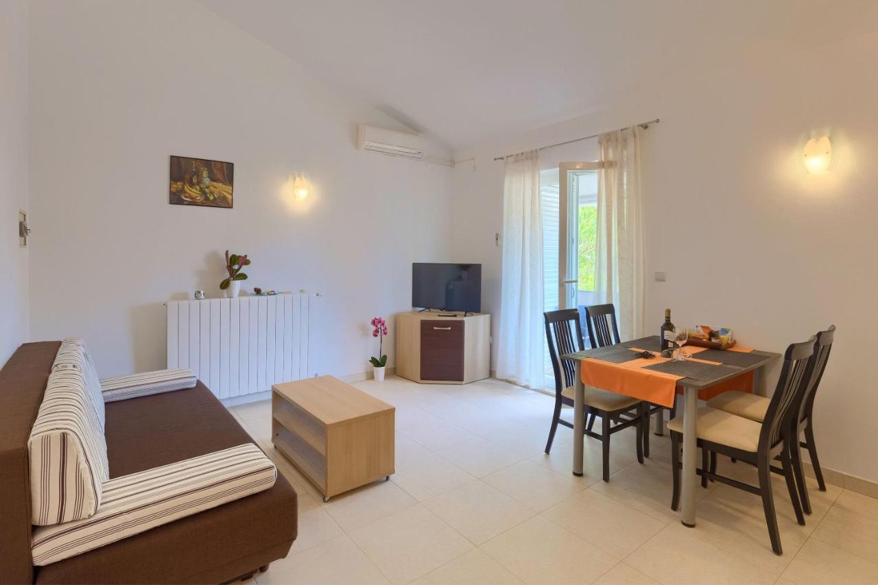 Boris Apartment